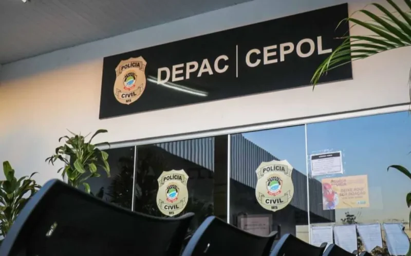 Menino de 6 anos é deixado sozinho por horas e caso vai para delegacia