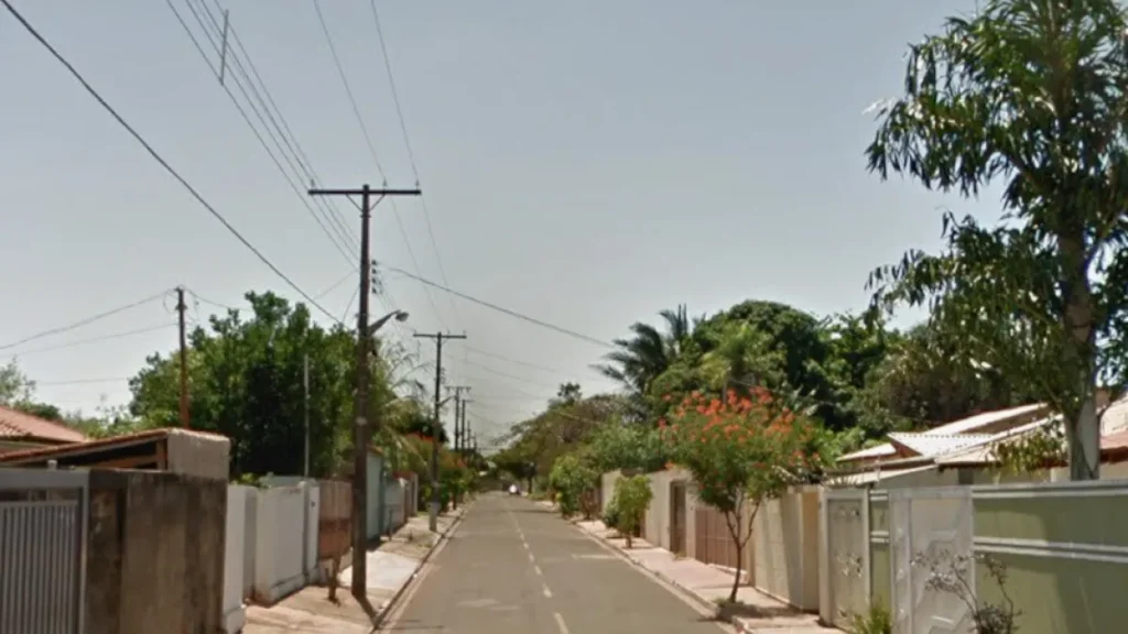 Invasor ameaça policiais e grita 'aqui é PCC' ao ser preso em MS