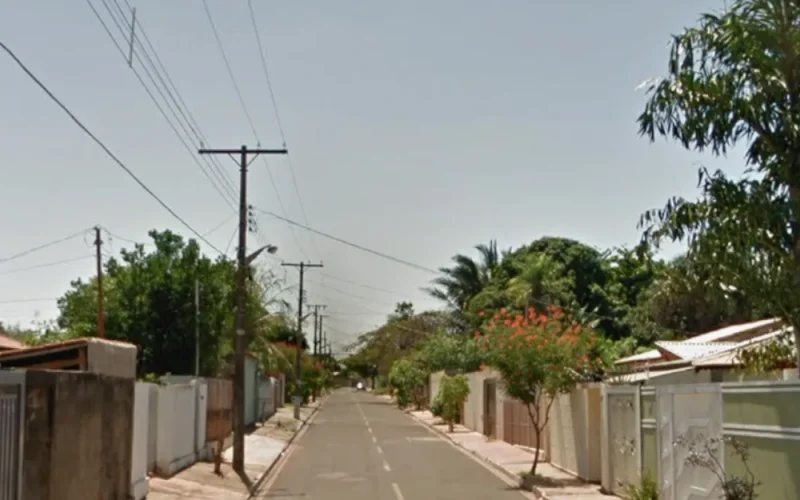 Invasor ameaça policiais e grita 'aqui é PCC' ao ser preso em MS