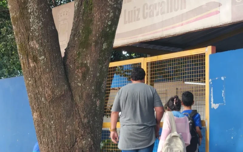 Furto de fiação suspende aulas em seis salas no Jardim Botafogo