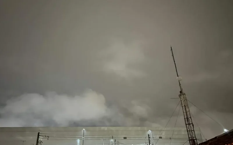 Capital tem noite mais fria do ano com 11°C e garoa