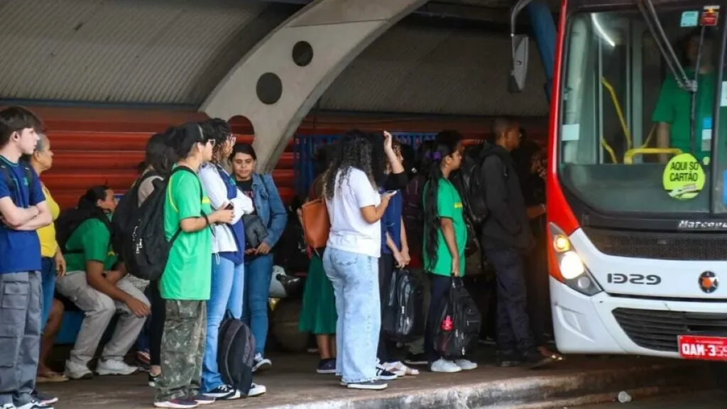 Estado renova R$ 11,5 milhões para passe estudantil em Campo Grande