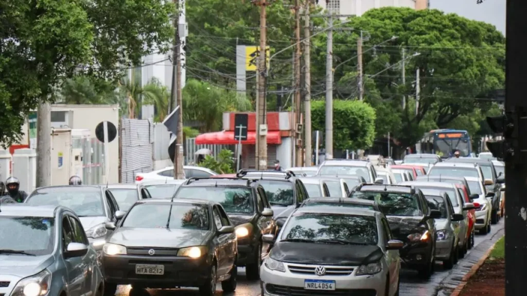 Detran-MS: Placas 4,5 e 6 vencem licenciamento em julho