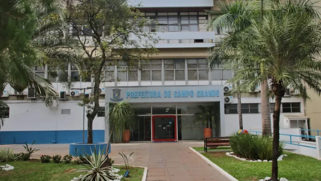 Justiça obriga Prefeitura a promover médicos sob multa diária