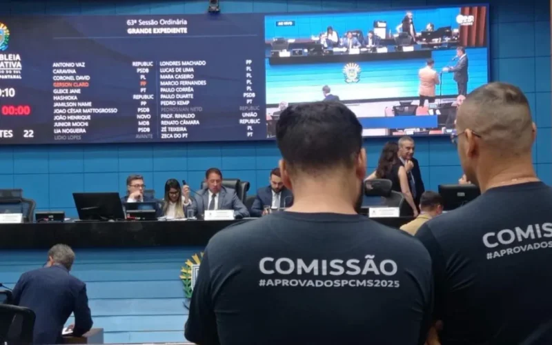 Aprovados da Polícia Civil cobram nomeação na Assembleia