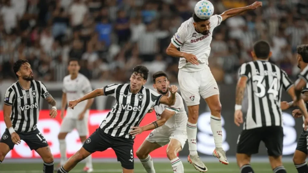 Fluminense empata com Botafogo e Coritiba vence a Chapecoense