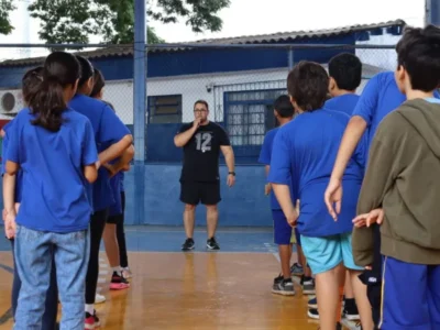 Pais buscam quebrar padrão e ser mais presentes na rotina dos filhos