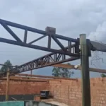 Ventania destrói telhados e fere mulher em Campo Grande