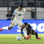 Cuello marca contra ex-clube e Atlético vence Bragantino pela Sul-Americana